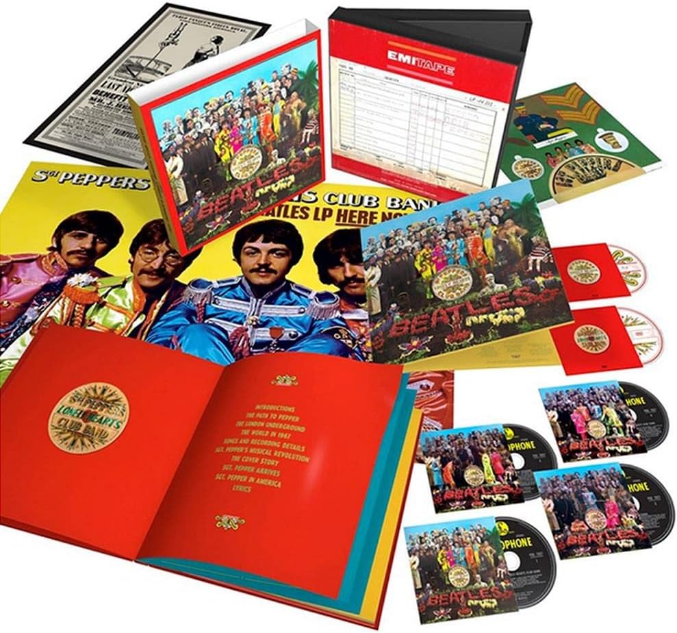 The Beatles - Sgt. Pepper's Lonely Hearts Club Band [ 4 CD + DVD + Blu Ray ] |